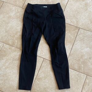 Carhartt Midweight Black Fitted Leggings. Size M.